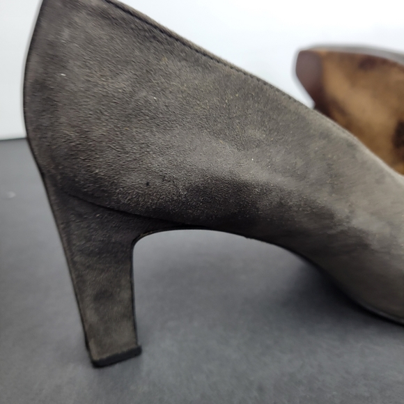 Stuart Weitzman Grey Suede heels 7 - Picture 2 of 9